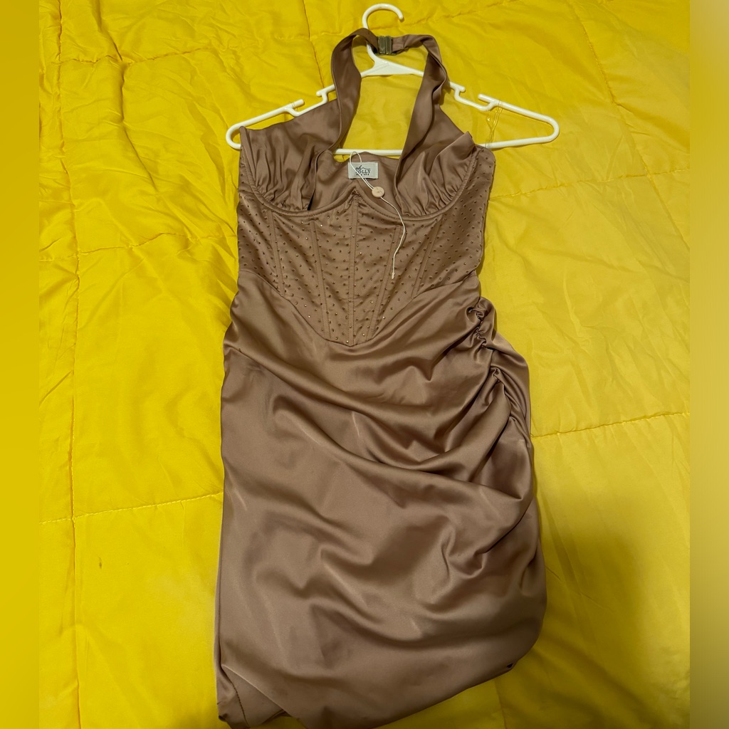 Backless, Small